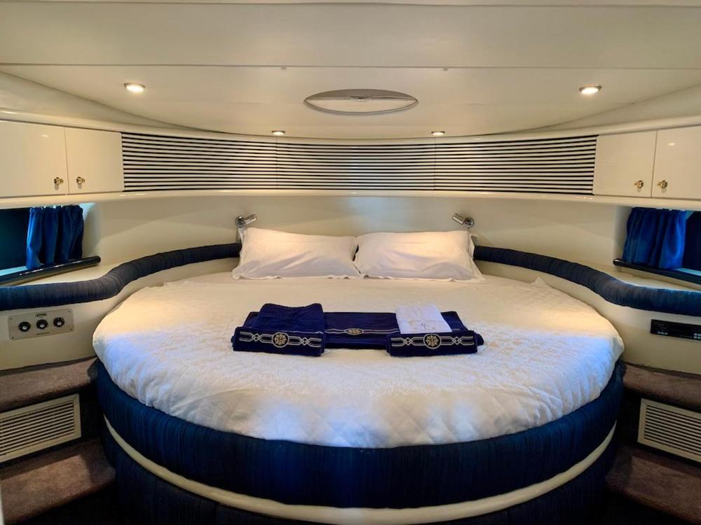 Yacht 18m Sunseeker In Mallorca Mit Fruehstueck & Bordcrew Bådhotel El Arenal (Mallorca)