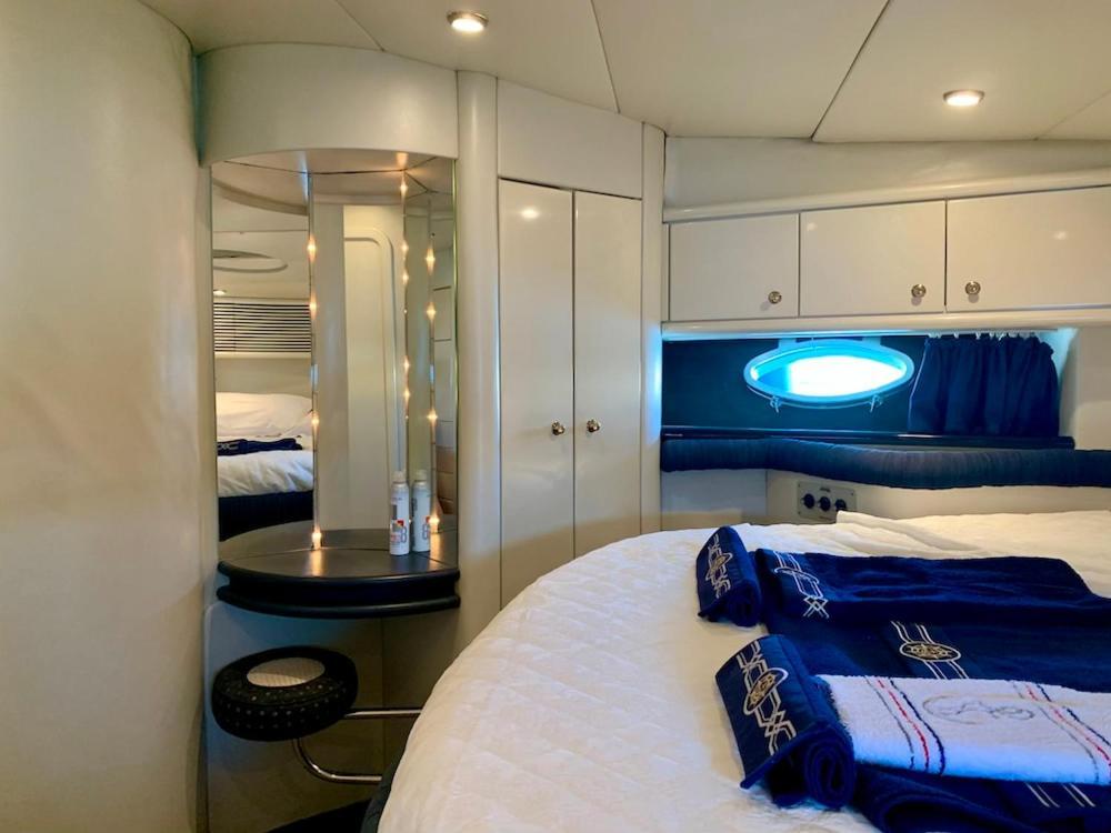 Bådhotel Yacht 18m Sunseeker In Mallorca Mit Fruehstueck & Bordcrew